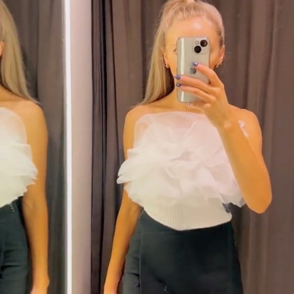 Ruffled Rib Bodysuit - Picture 8 of 8